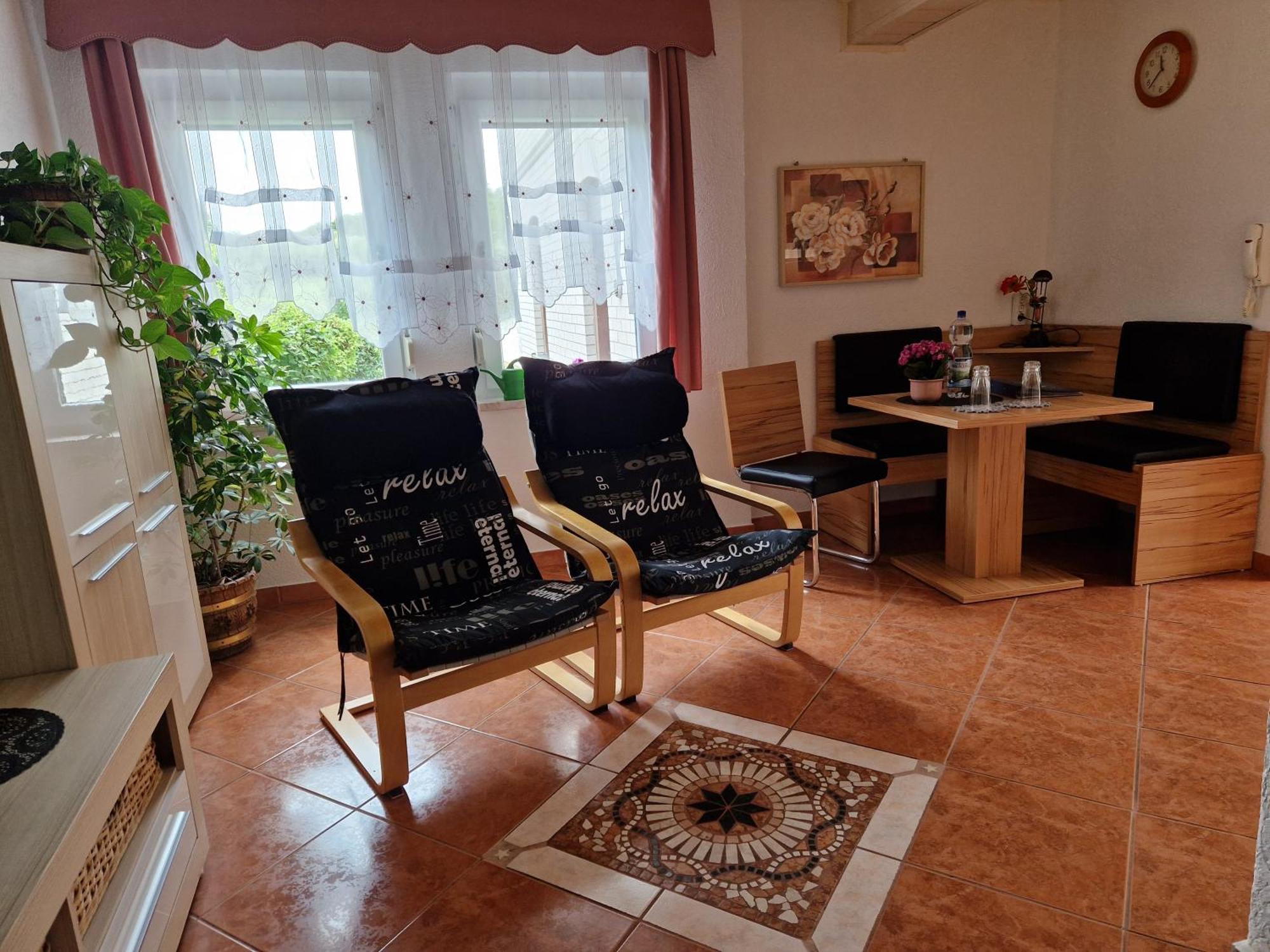 Ferienwohnung Am Oepitzer Berg Pößneck Buitenkant foto